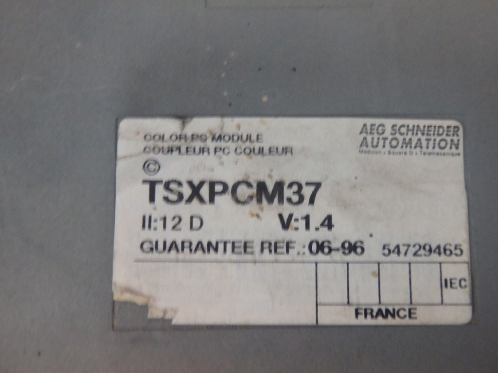 TÉLÉMÉCANIQUE  TSXPCM37