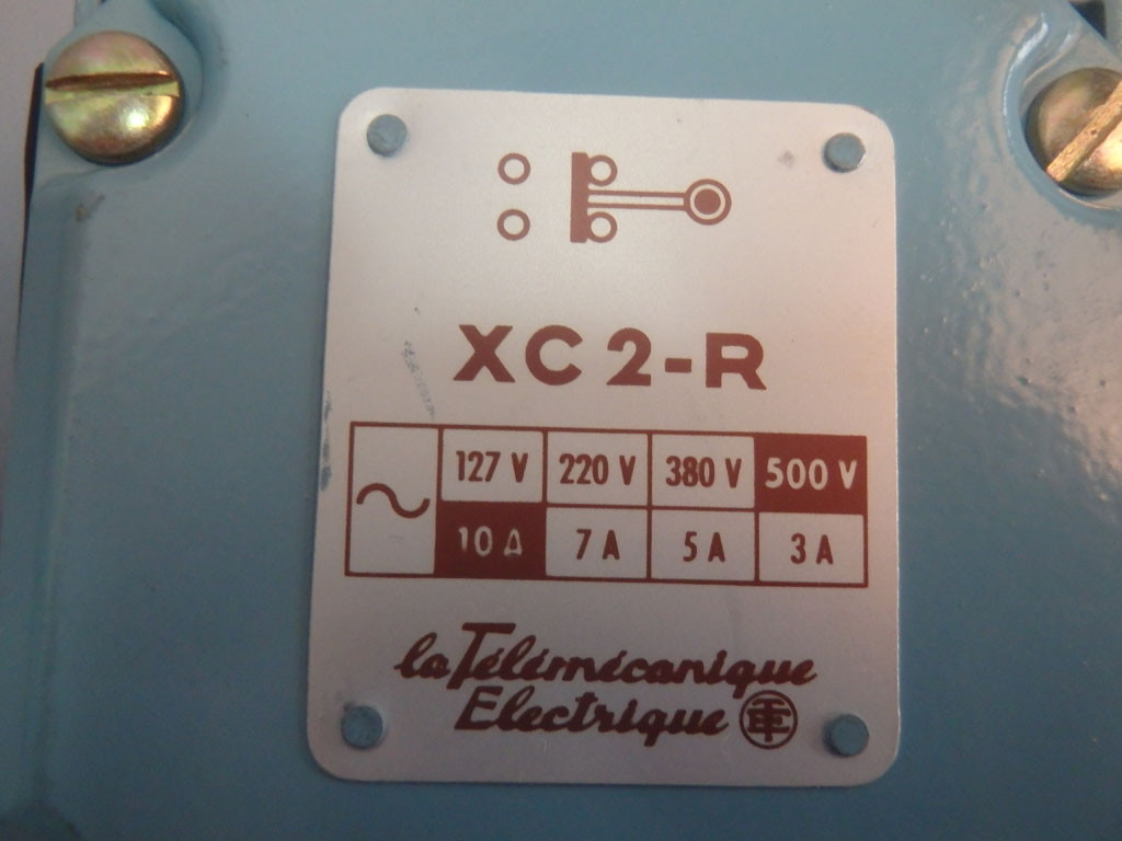 TÉLÉMÉCANIQUE  XC2-R