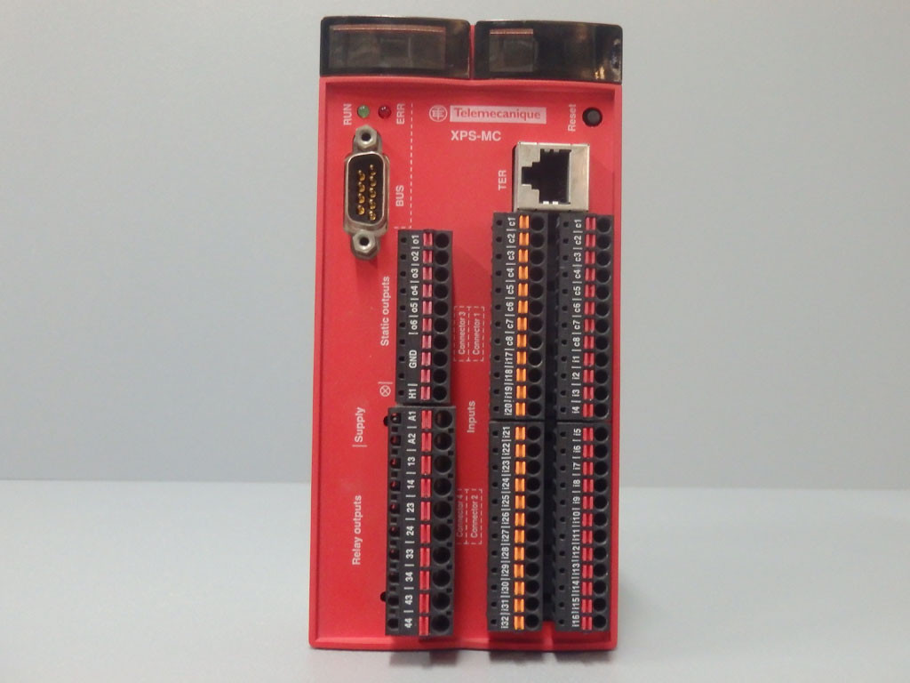 TÉLÉMÉCANIQUE  XPS-MC32ZC