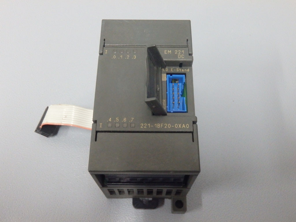 SIEMENS 6ES7221-1BF20-0XA0
