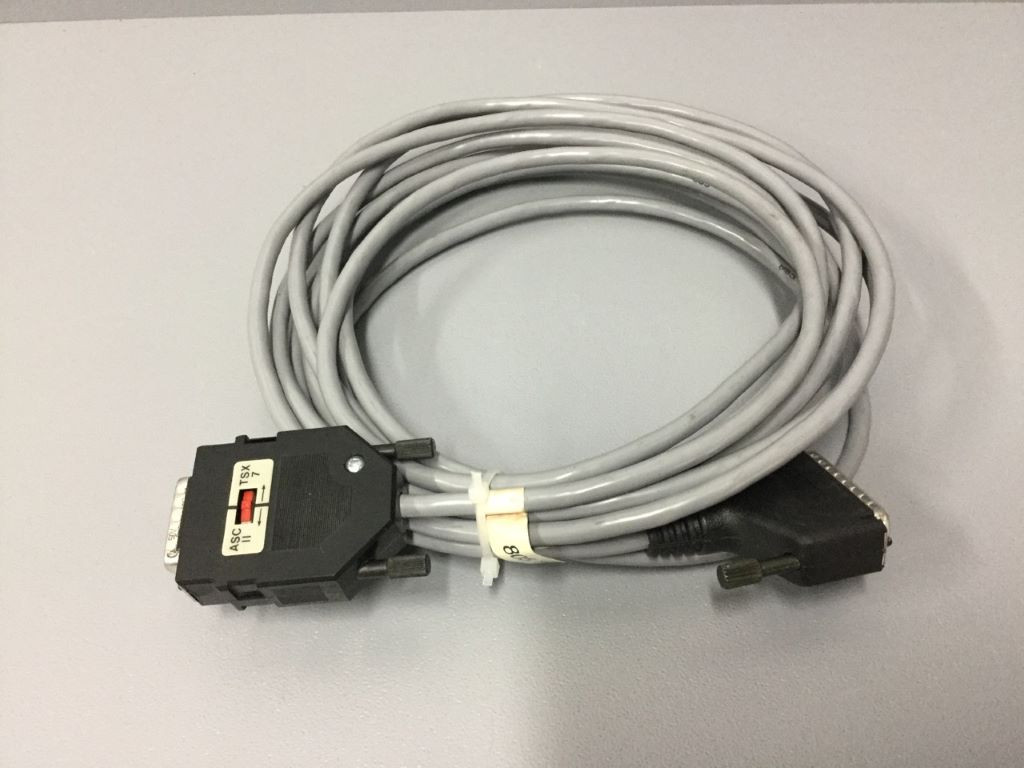 TÉLÉMÉCANIQUE  TSX17ACC8