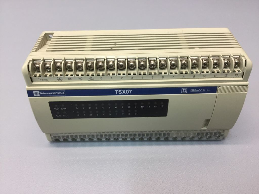 TÉLÉMÉCANIQUE  TSX07212422