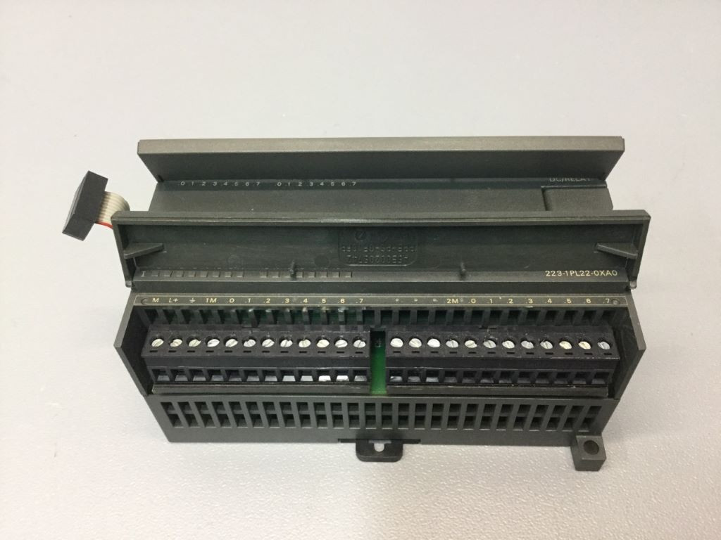 SIEMENS 6ES7223-1PL22-0XA0