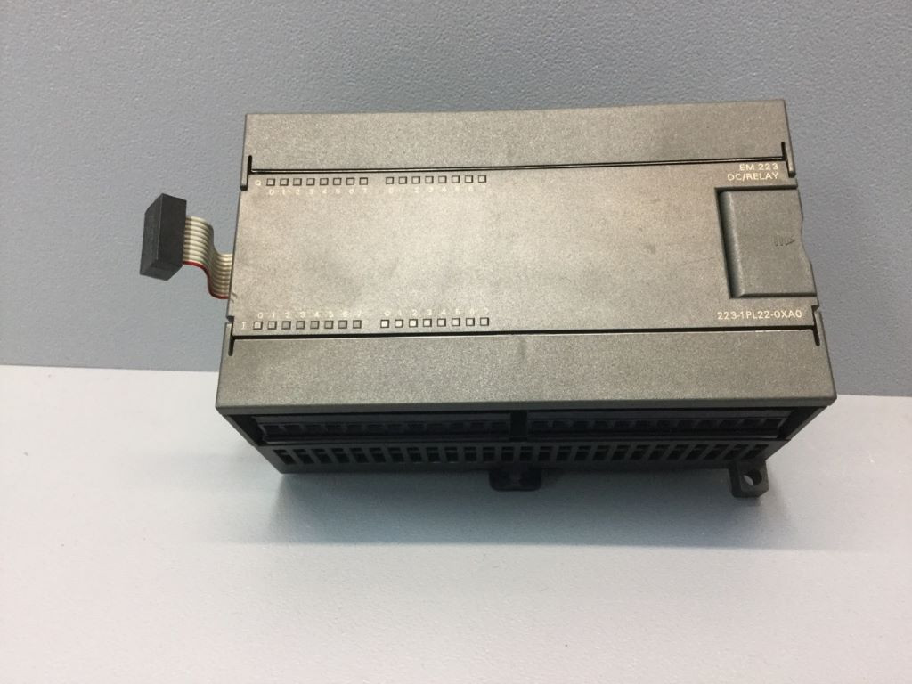 SIEMENS 6ES7223-1PL22-0XA0