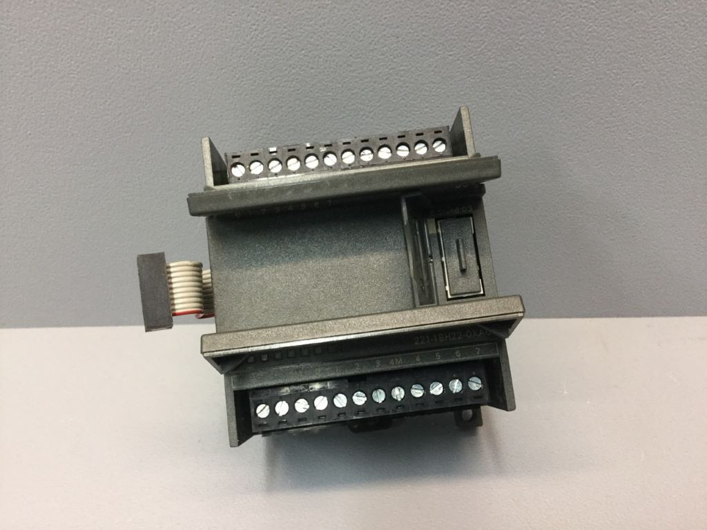 SIEMENS 6ES7221-1BH22-0XA0