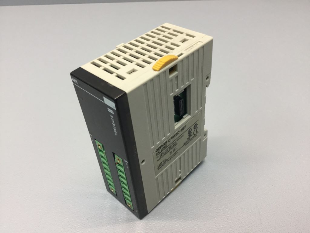 OMRON CPM2C-8ER