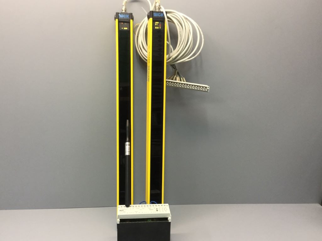 SICK FGSE600-11+FGSS600-11+LCUX1-400