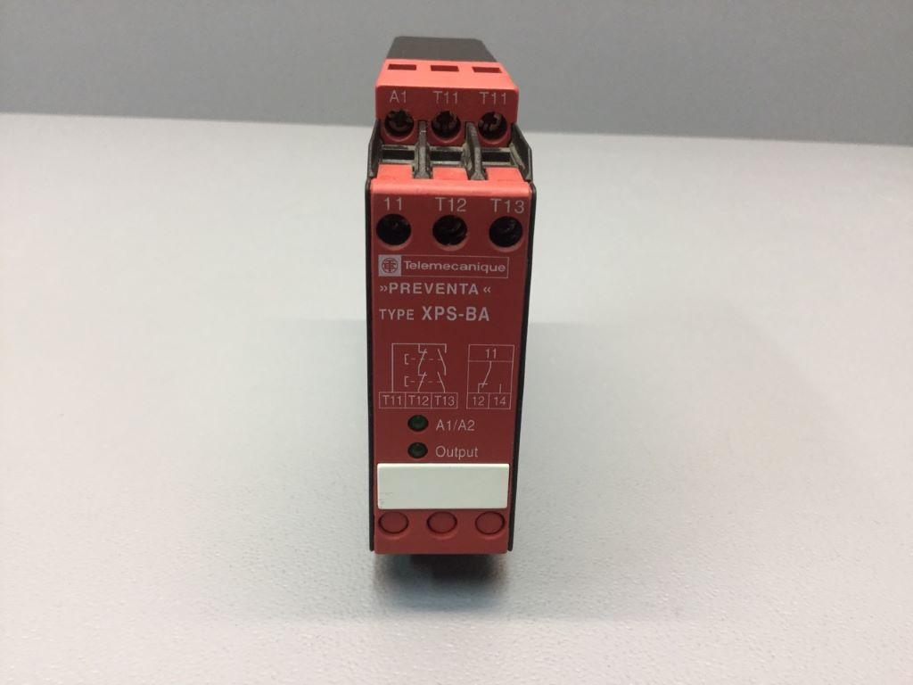 TÉLÉMÉCANIQUE  XPS-BA5120