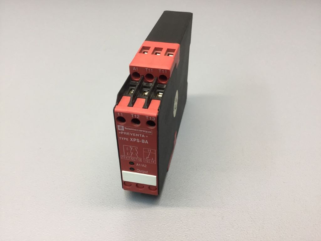 TÉLÉMÉCANIQUE  XPS-BA5120