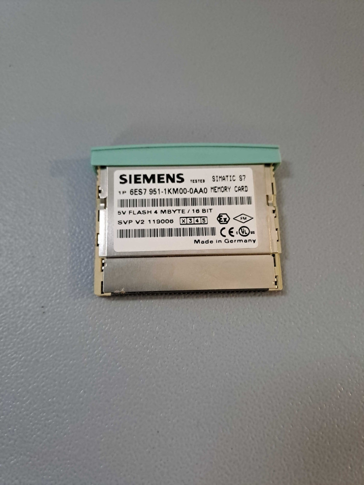 SIEMENS 6ES7951-1KM00-0AA0