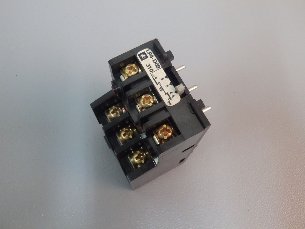 TÉLÉMÉCANIQUE  LR4-D09