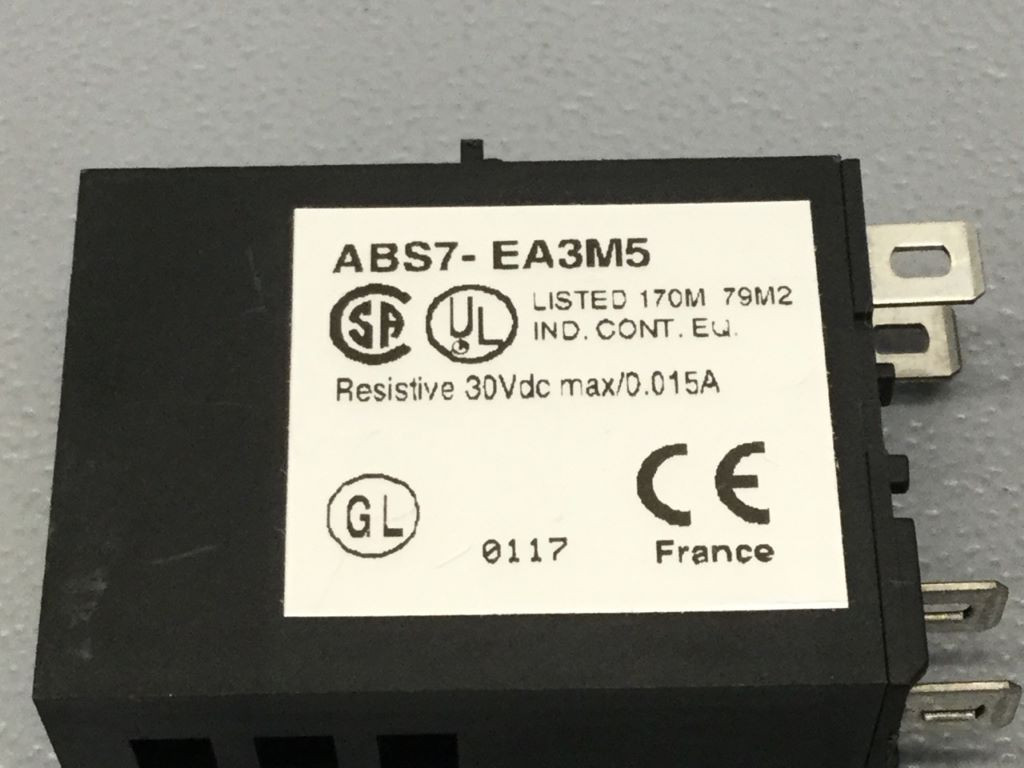 TÉLÉMÉCANIQUE  ABS7-EA3M5