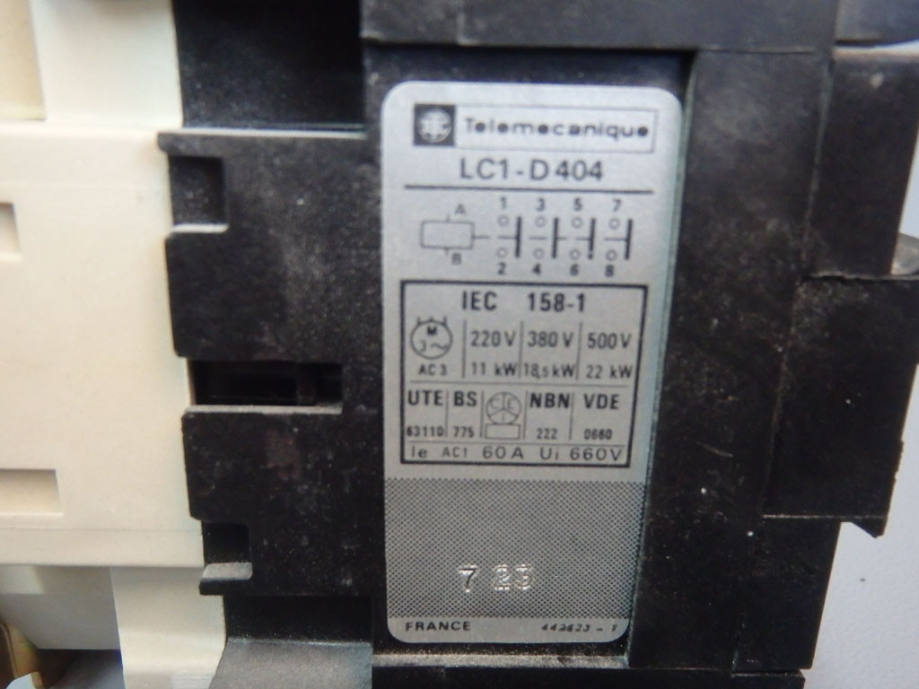 TÉLÉMÉCANIQUE  LC1D404