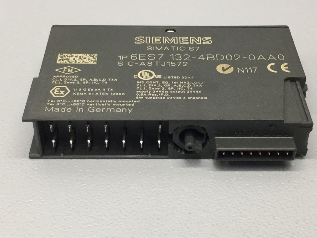 SIEMENS 6ES7132-4BD02-0AA0