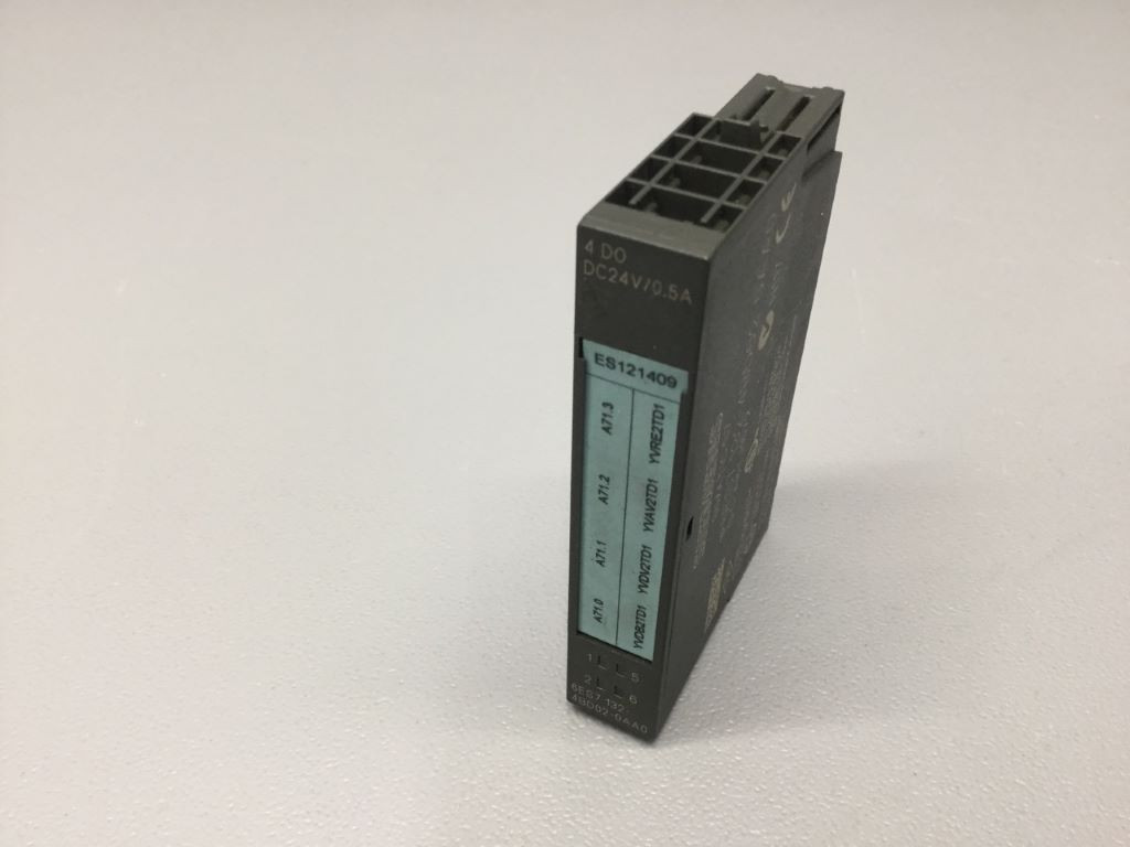 SIEMENS 6ES7132-4BD02-0AA0