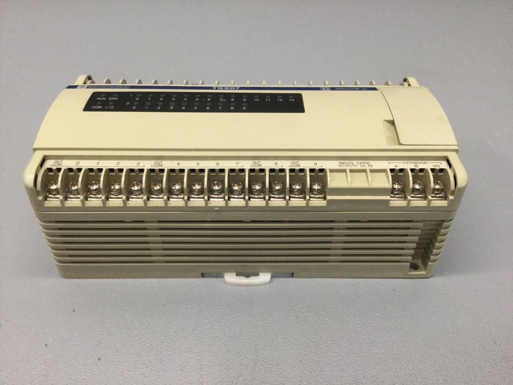 TÉLÉMÉCANIQUE  TSX07212428