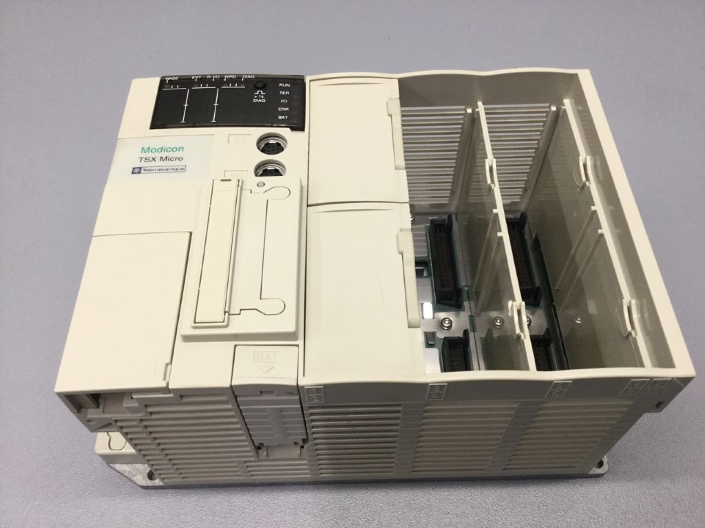 TÉLÉMÉCANIQUE  TSX3721100