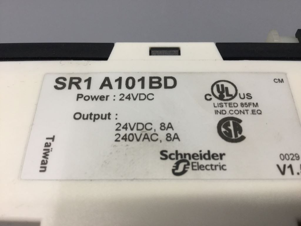 SCHNEIDER  SR1A101BD