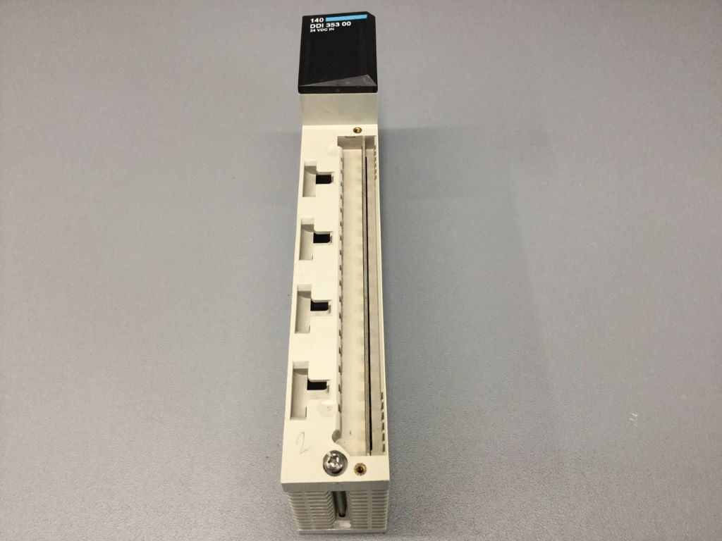 SCHNEIDER  140DDI35300