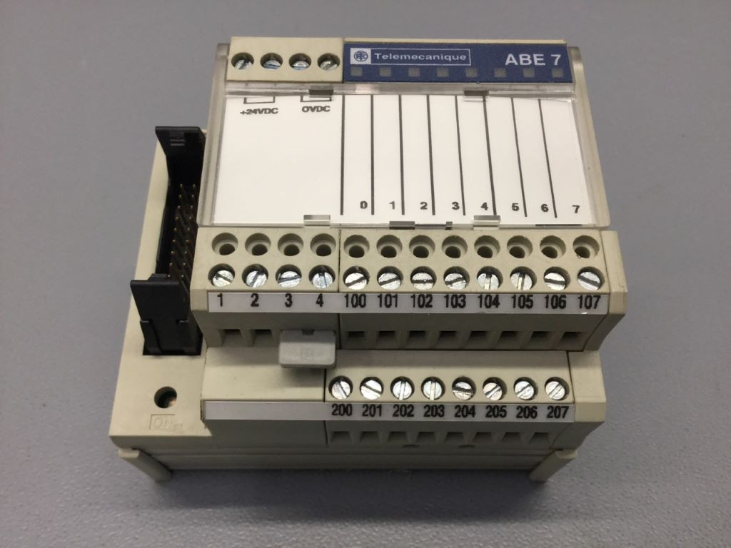 TÉLÉMÉCANIQUE  ABE7-H08R21