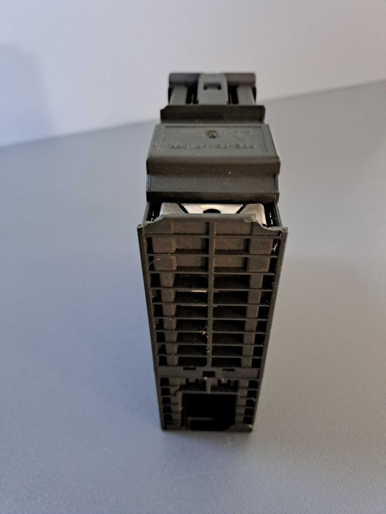 SIEMENS 6ES7322-1HF10-0AA0