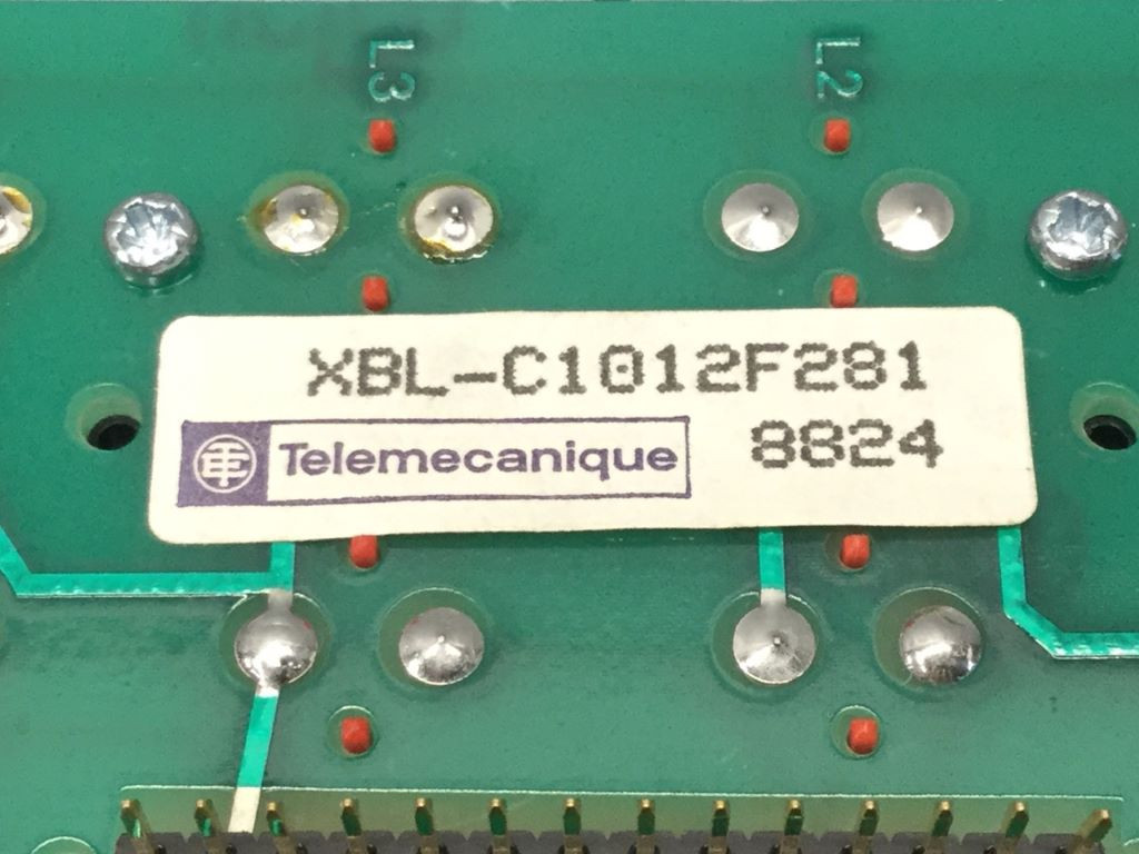 TÉLÉMÉCANIQUE  XBL-C1012F281